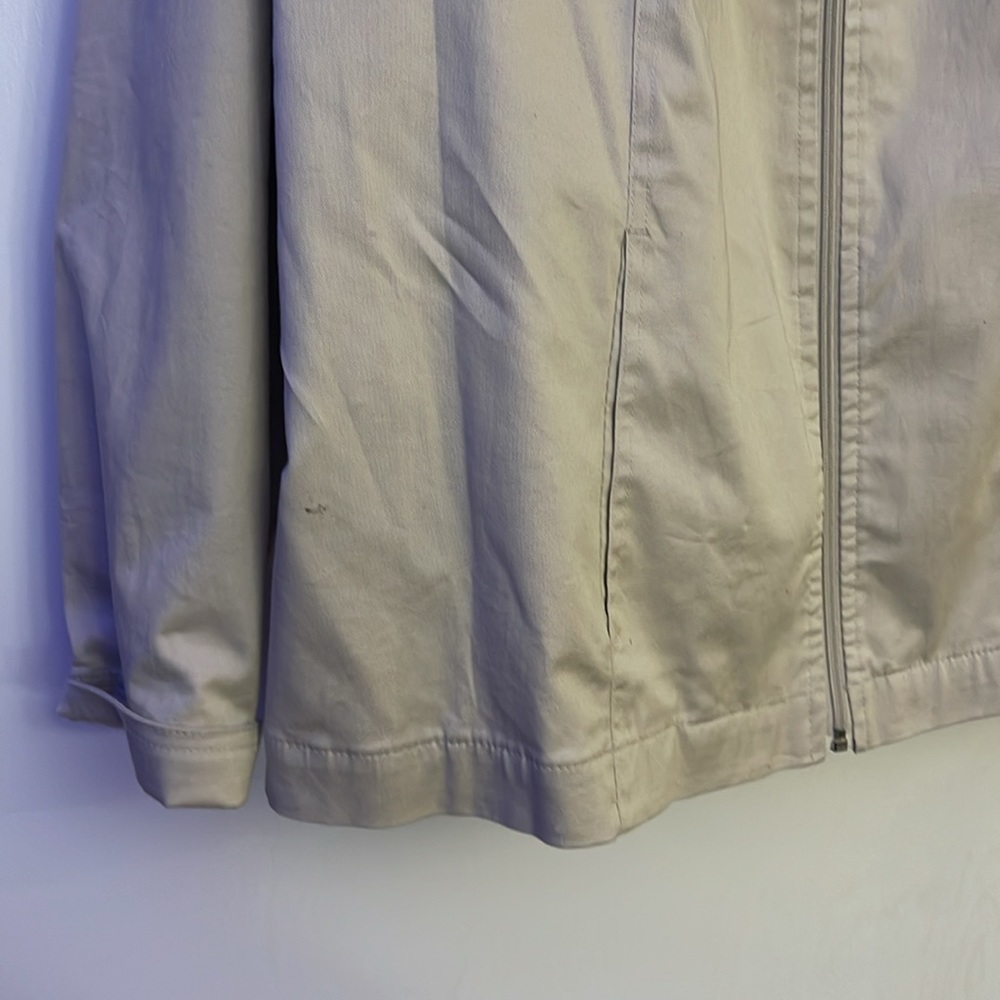 Jacket - Picture 3 of 10